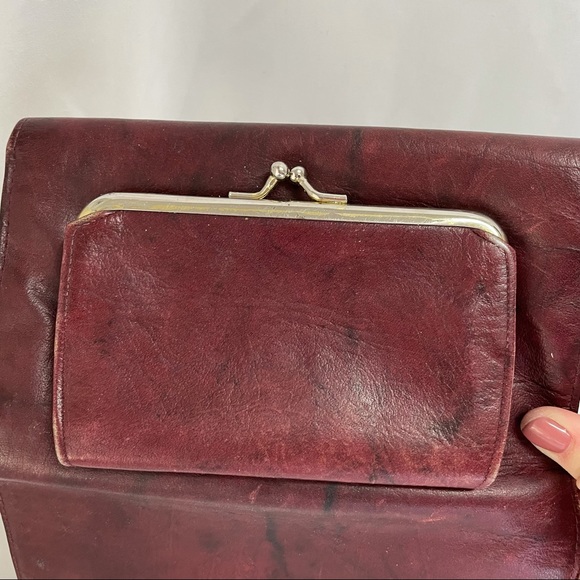 Buxton Vintage Red Leather Card Holder & Wallet - Picture 5 of 5